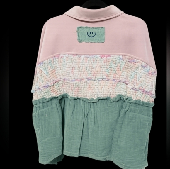 #1231 Oli & Hali BlushHorizon Mixed Media Top - Picture 3 of 3